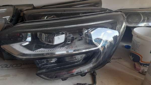 RENAULT GRAND ESPACE ÇIKMA YEDEK SOL ÖN ÇAMURLUKLAR
